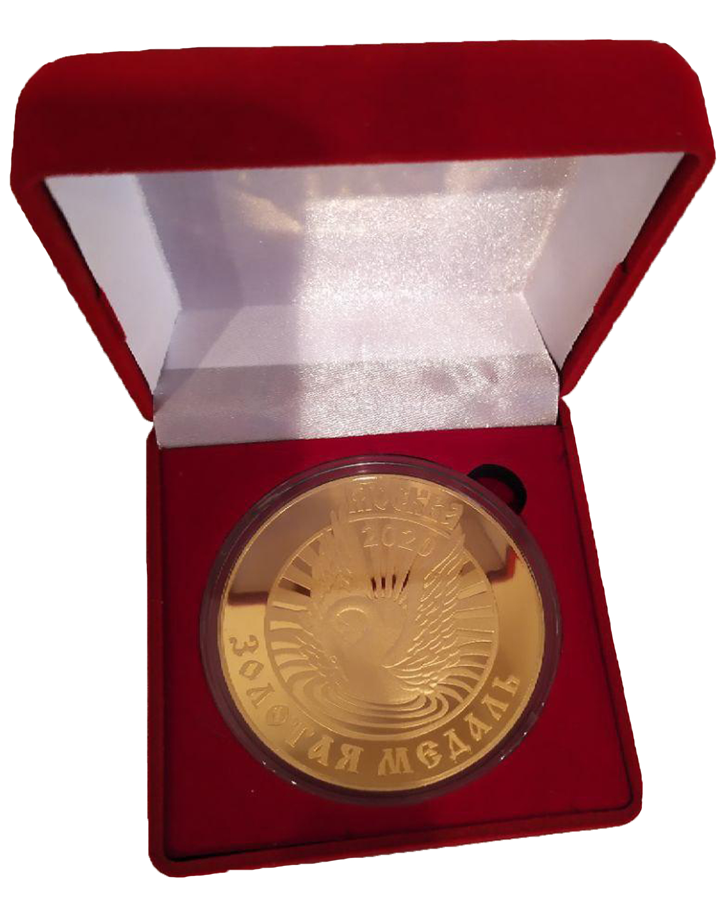 Золотая медаль - лучший продукт 2020 - Портвейн Узбекистанский красный